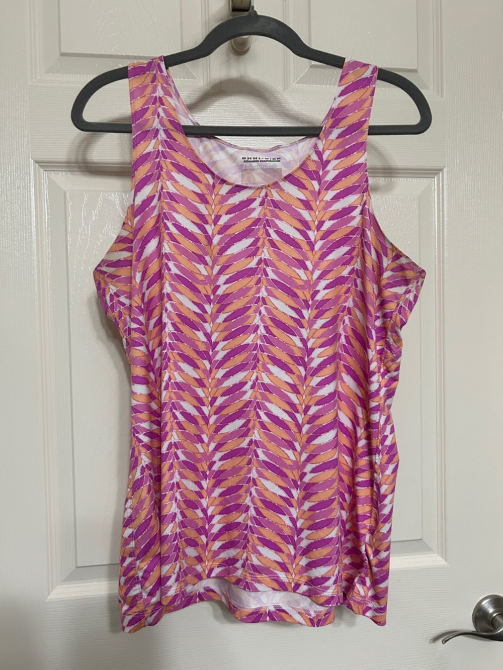 Columbia Pink, Orange & White Leaf-Print Tank Lightweight
